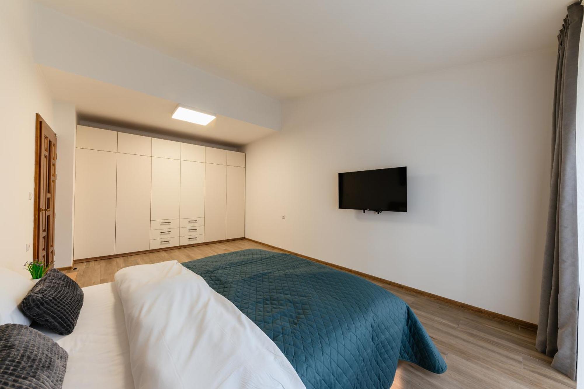 Luxury Apartments Uzhorod Exterior photo